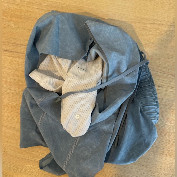 Lululemon Surge Shorts 6in - Picture 3 of 7